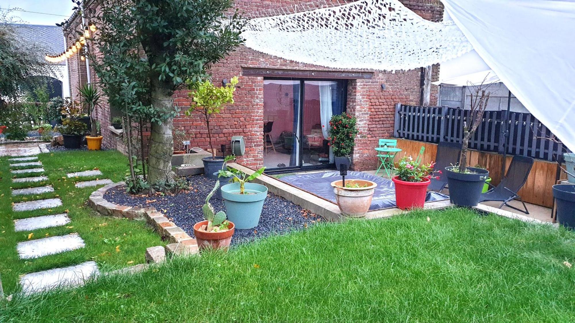 Gary Suite - Studio Cosy, Spa Et Jardin Privatif A 4 Min De Cambrai Awoingt Kültér fotó